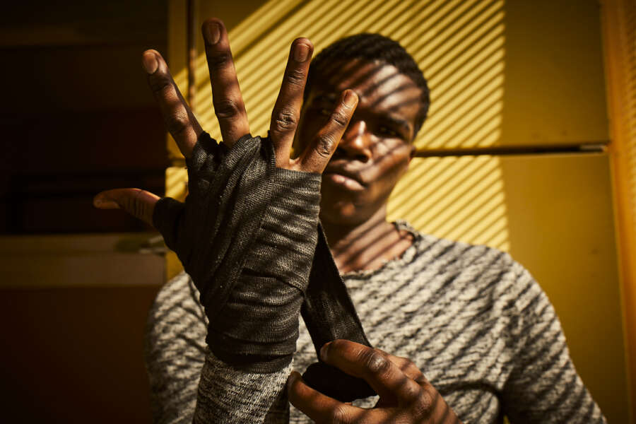 raw-b_2019_09_06_red_tag_w19_d6_0819