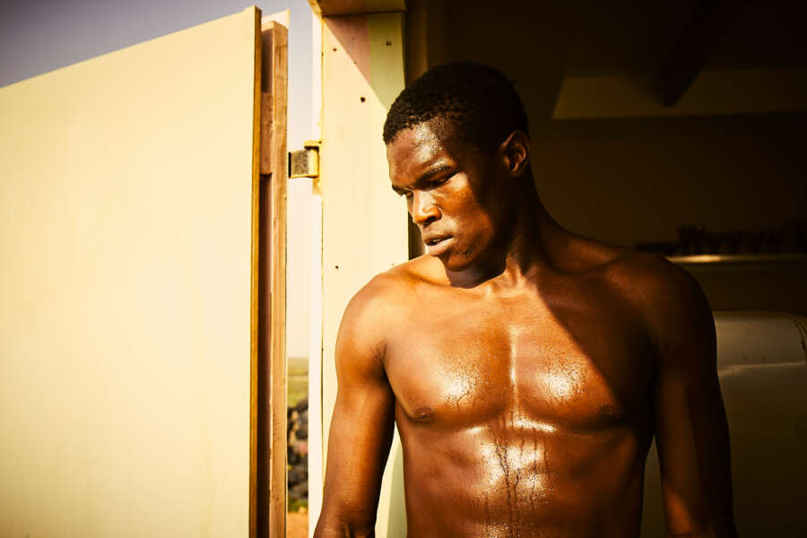 raw-b_2019_09_06_red_tag_w19_d6_1389