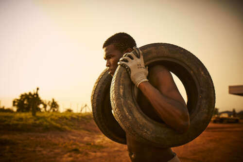 raw-b_2019_09_06_red_tag_w19_d6_1975