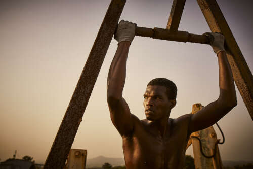 raw-b_2019_09_06_red_tag_w19_d6_2204