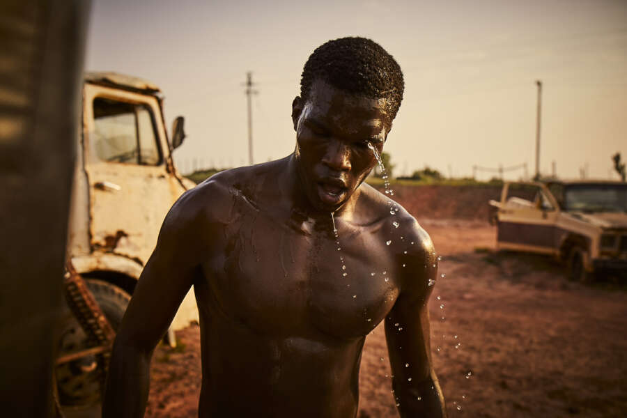 raw-b_2019_09_06_red_tag_w19_d6_2601