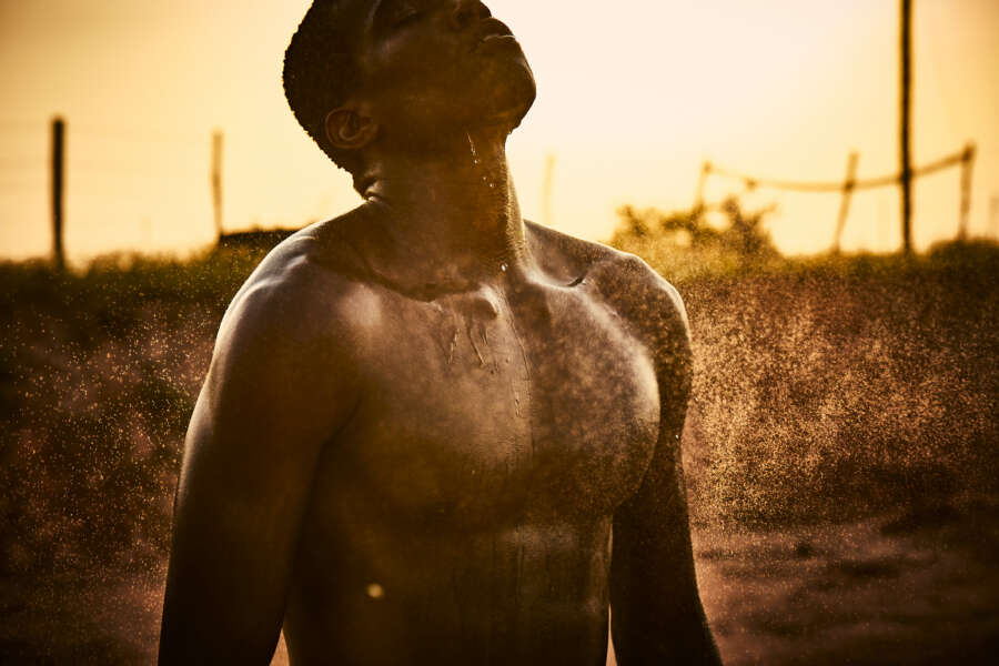 raw-b_2019_09_06_red_tag_w19_d6_3066