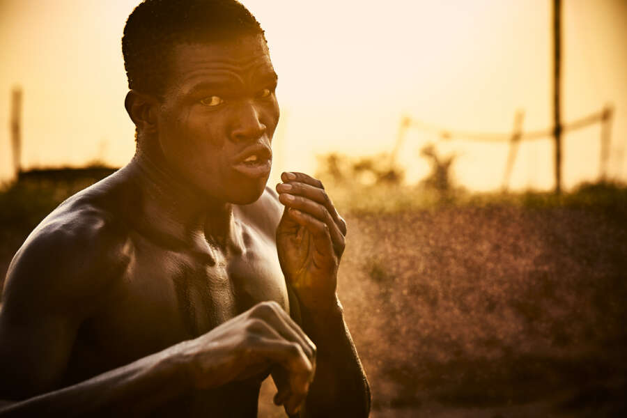 raw-b_2019_09_06_red_tag_w19_d6_3112