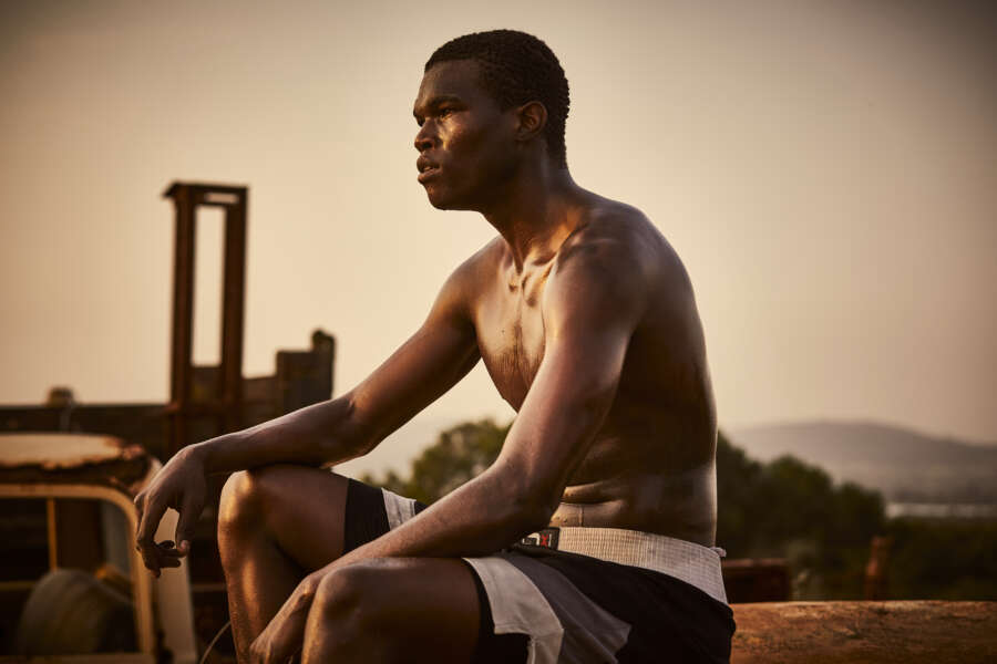 raw-b_2019_09_06_red_tag_w19_d6_3315