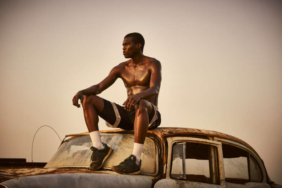 raw-b_2019_09_06_red_tag_w19_d6_3323