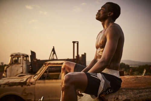 raw-b_2019_09_06_red_tag_w19_d6_3353