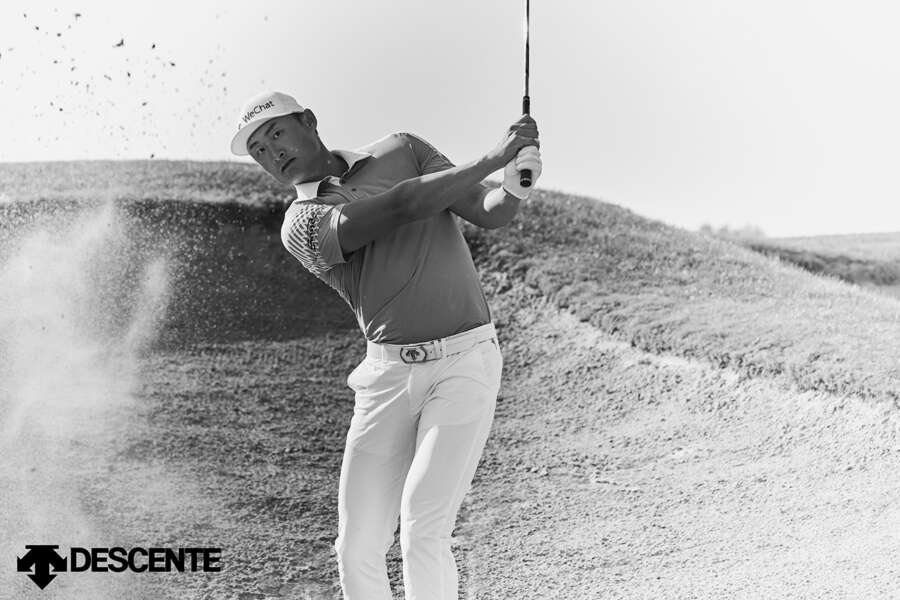 DESCENTIE_LI HAO TONG_2021_LOOK 7_2108