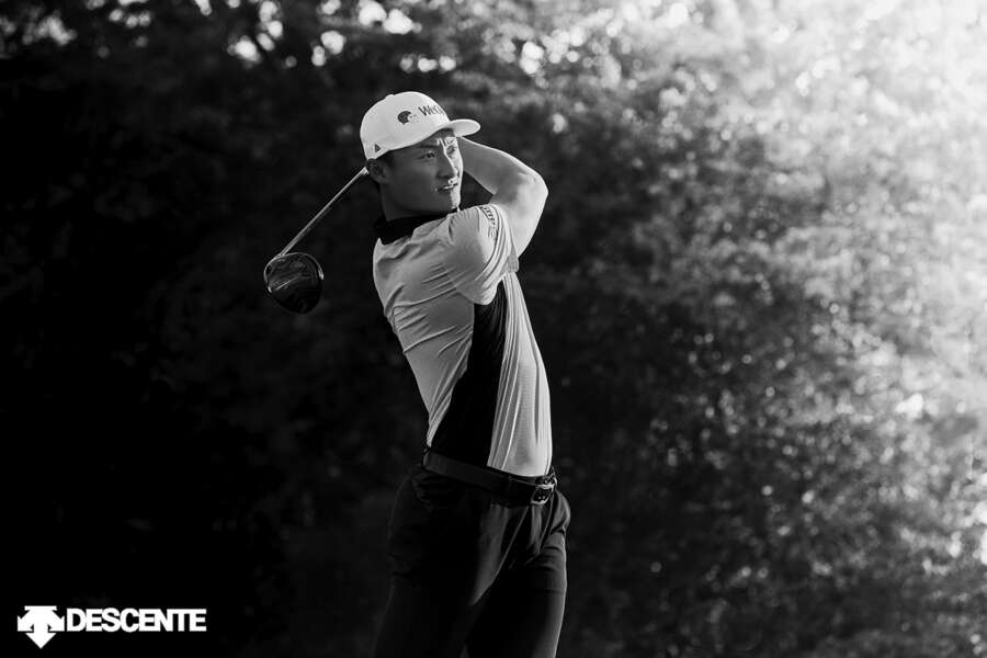 DESCENTIE_LI HAO TONG_2021_LOOK 8_2454