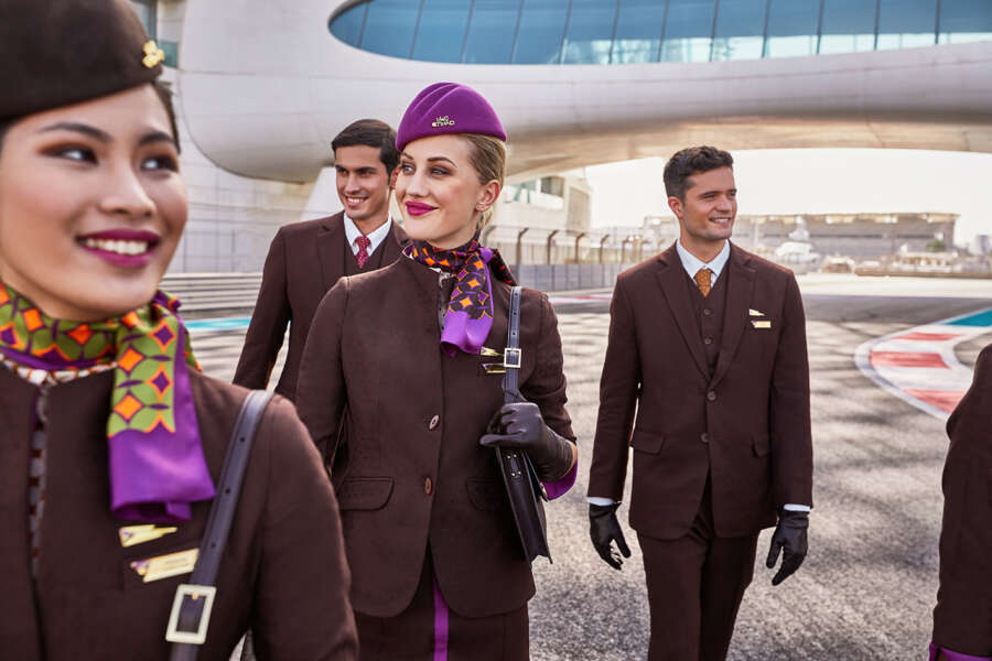 CABIN CREW YAS 02814