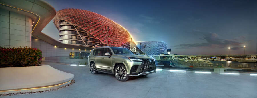KV_08_LEXUS_LX SPORTS W HOTEL
