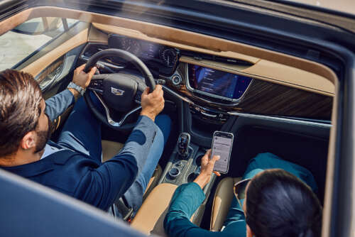 20230119_ONSTAR_CADILLAC_COUPLE_02506_final_v2 copy