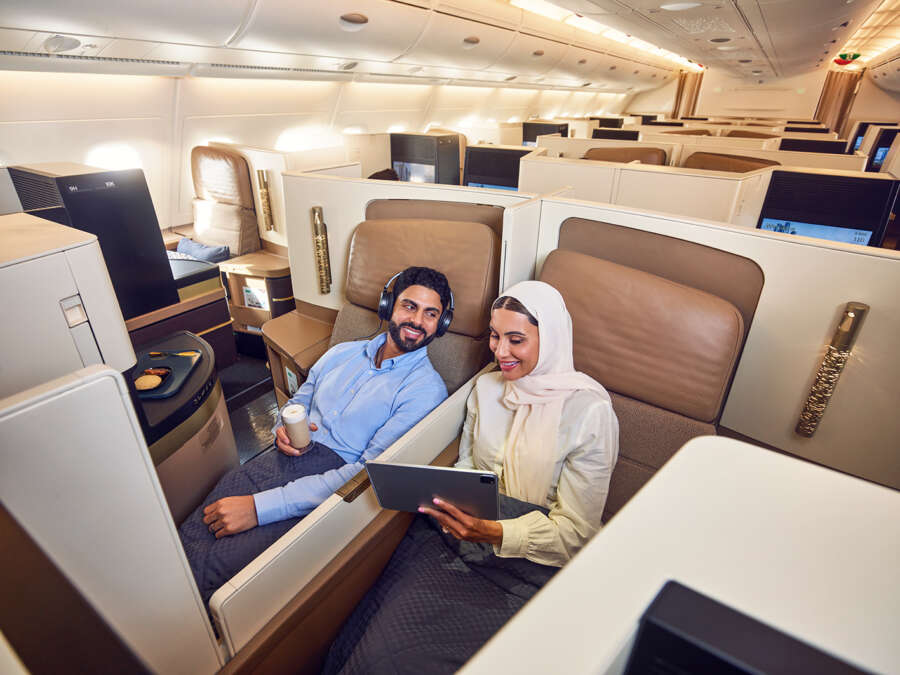 20230415_ETIHAD_A380_SHOT-4B_BUSINESS_COUPLE GCC_GUEST WORKING IFE_00628_v1 copy