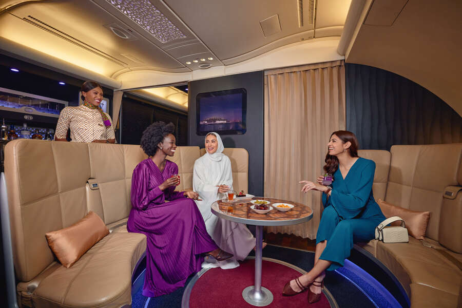 20230416_ETIHAD_A380_SHOT-2_ALL WOMEN SOCIALISING_ ENJOYING DRINKS AND REFRESHMENTS_00151_final_v1 copy