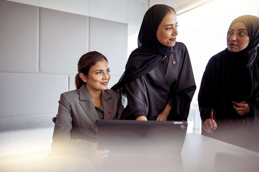 20221122_ADCB ESG_Employees_Hero Shot_Opt-B_02898_v1 copy