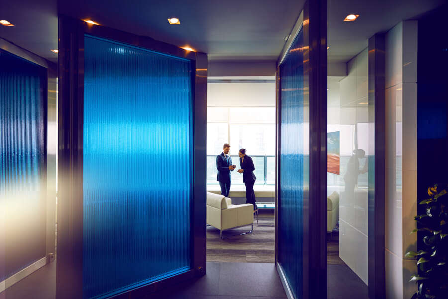 20221122_ADCB ESG_Governance_Hero Image_02590_v1 copy