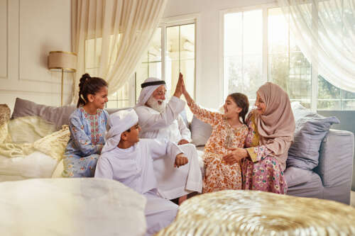 20221124_FCA_PLAYING ON COUCH_04258_v1 copy