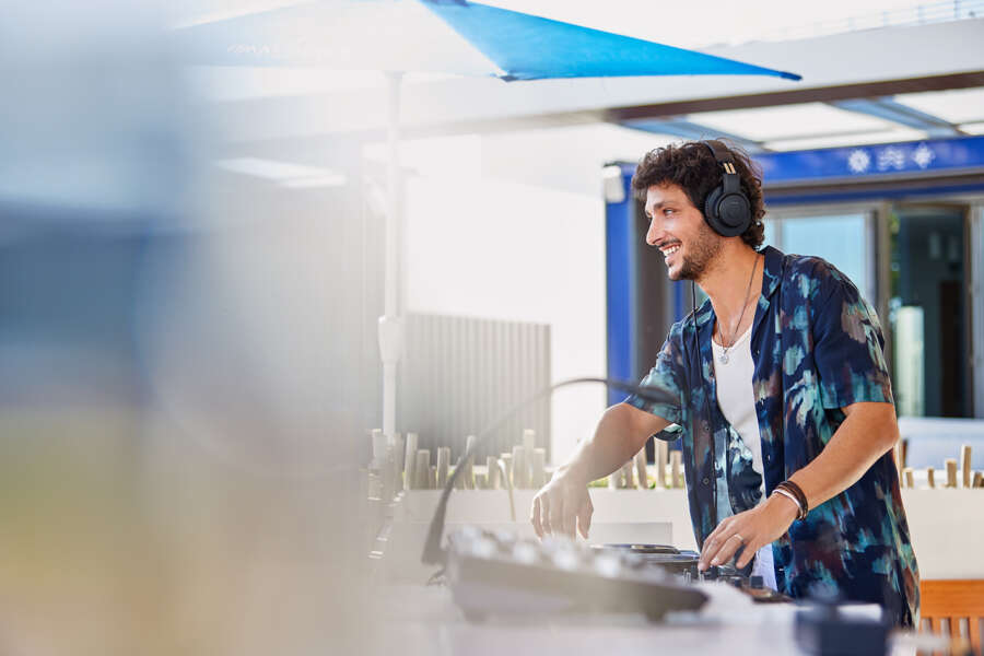 ALDAR_NIKKIBEACH_SHOT_05_0276 copy