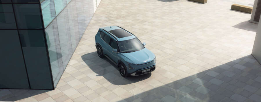 cropped KIA 5_Shot 03