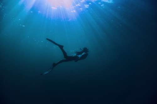 UNDERWATER_BOATING_00938